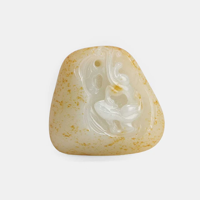 A Chinese jade pendant Qing dynasty (1644-1911)