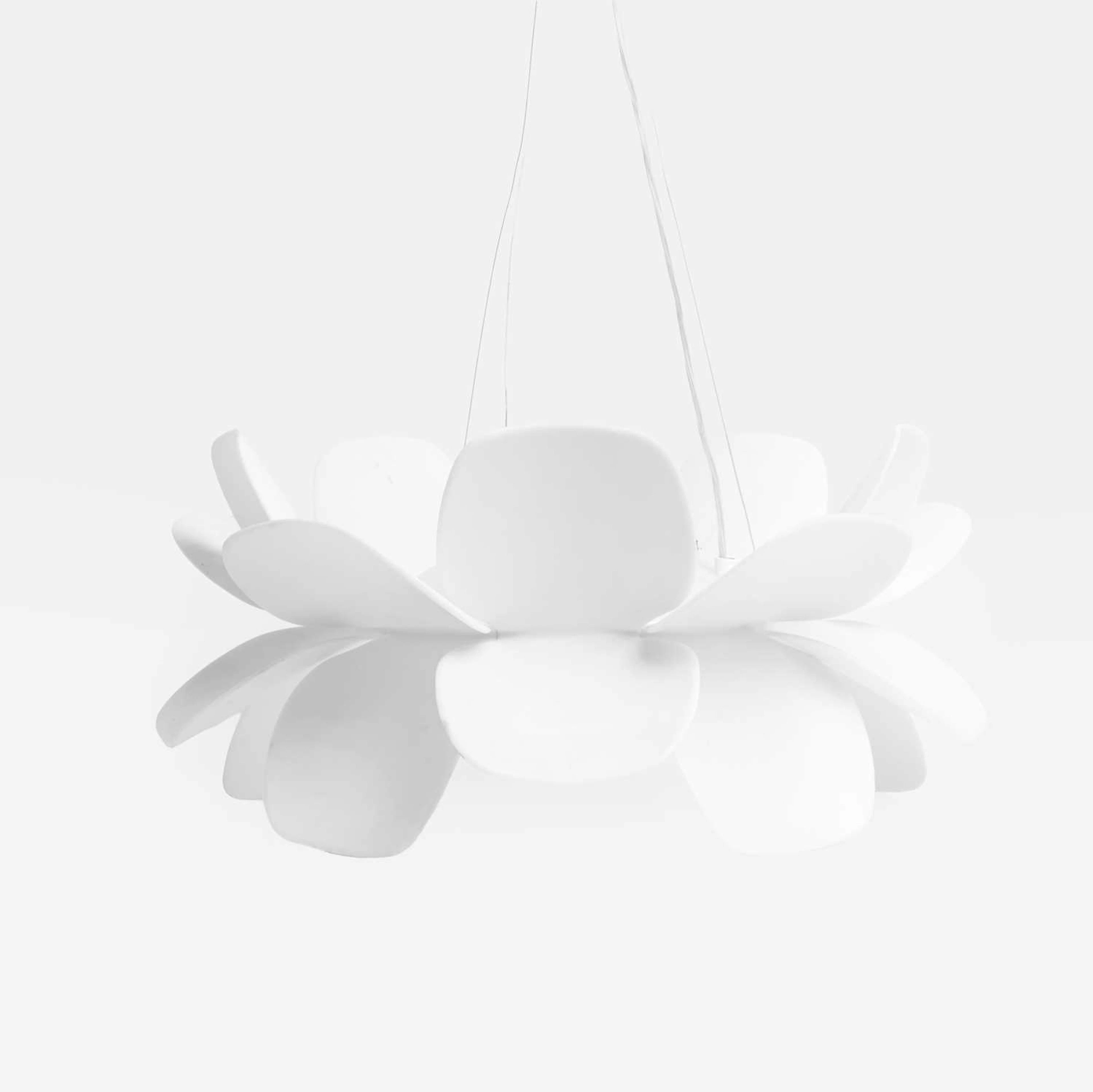 Lagranja for Estiluz an 'Infiore' pendant lamp