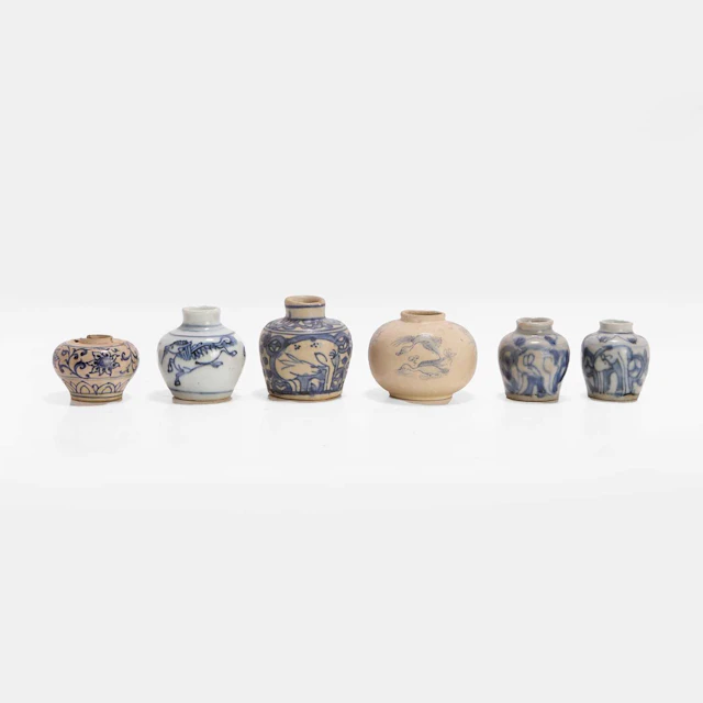 A collection of Chinese blue and white jarlets 16th-17th century