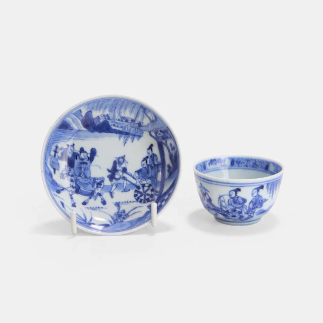 A Chinese blue and white teacup and saucer Kangxi (1662-1722)