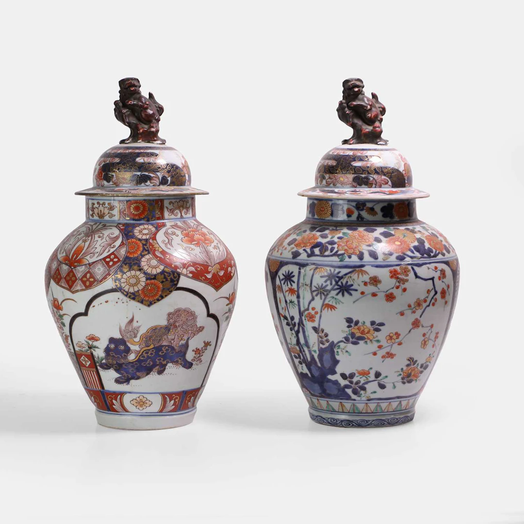 Two Japanese Imari vases 18th-19th century