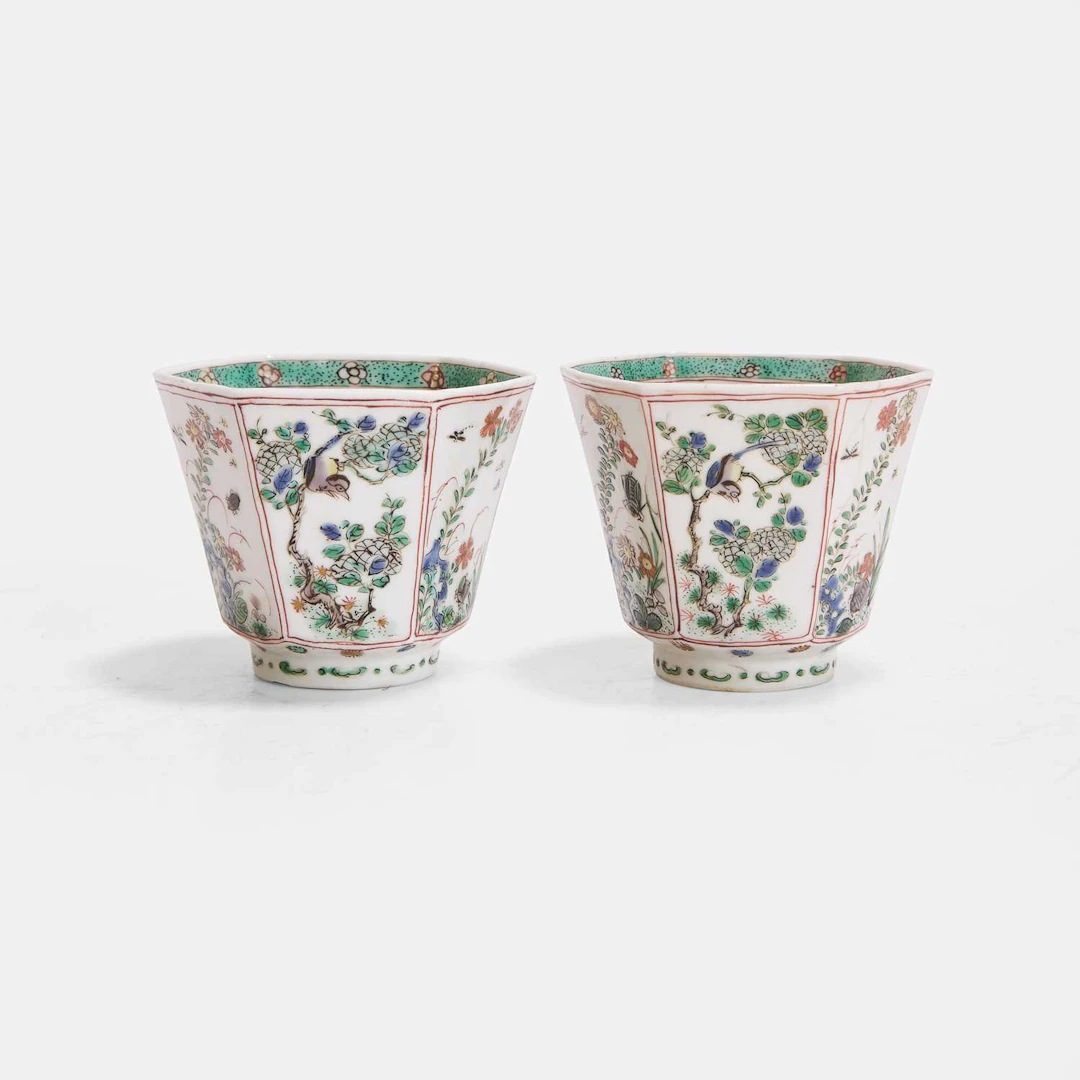 A pair of Chinese famille verte cups Kangxi (1662-1722)