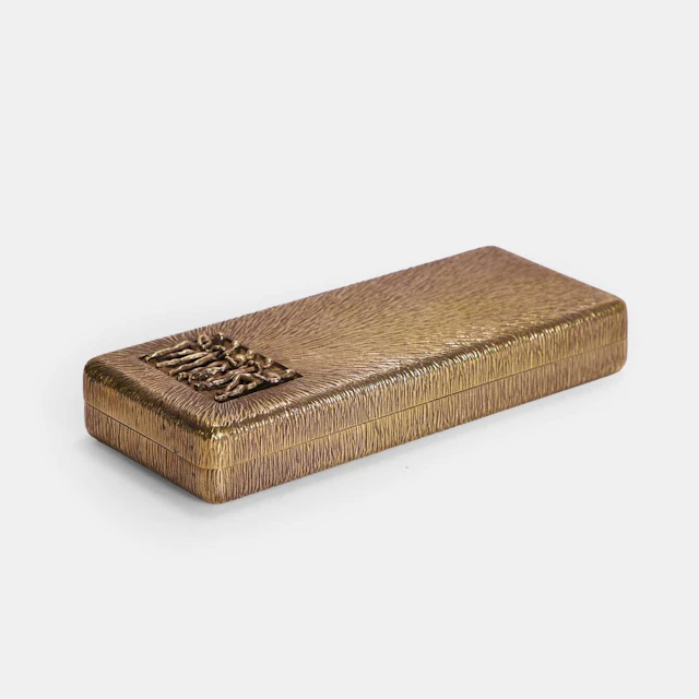▲ Stuart Devlin (Australian-British, 1931-2018) a silver-gilt cigarette