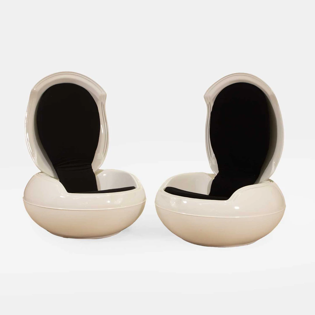 Peter Ghyczy (Hungarian, 1940-2022) a pair of 'Garden Egg' chairs