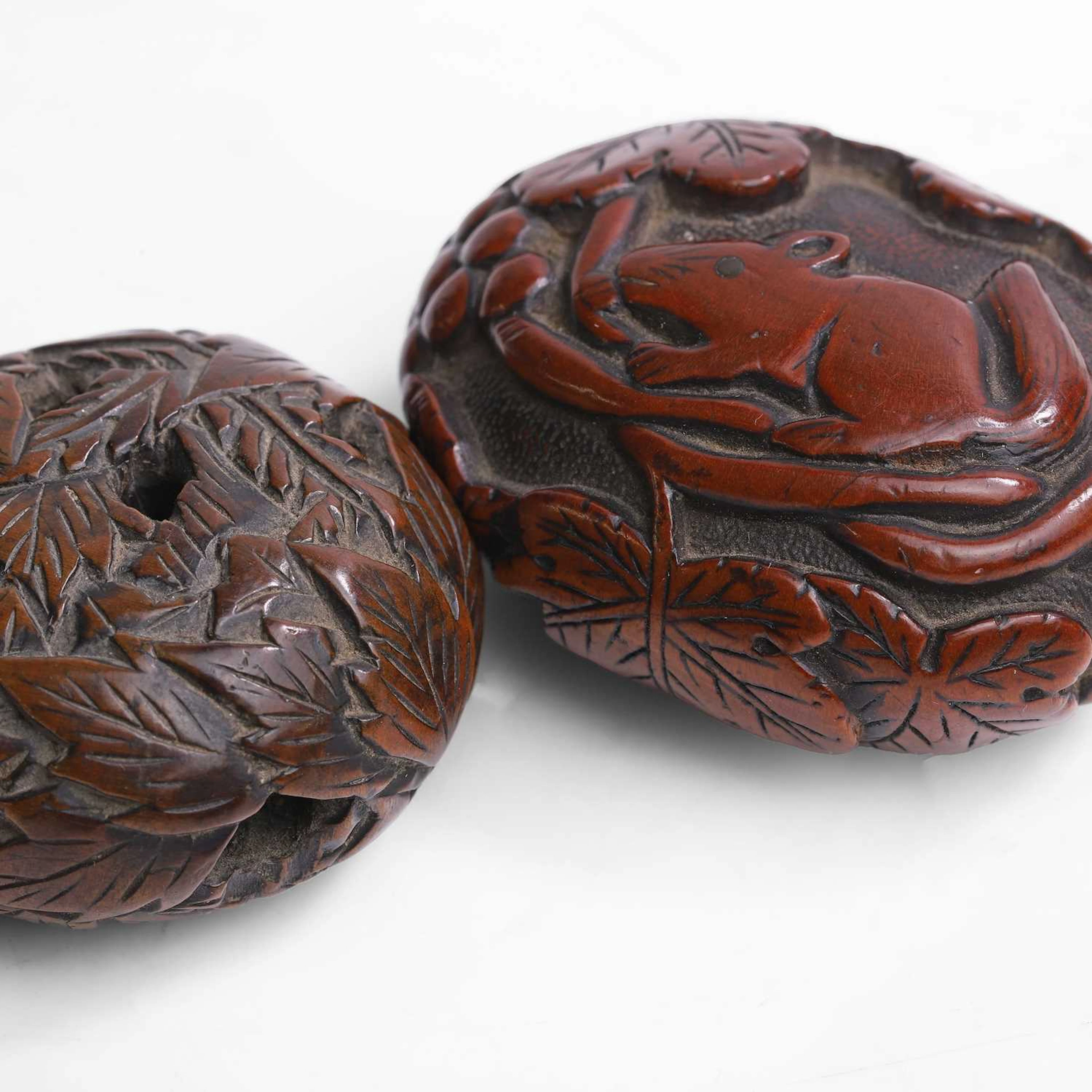 Two Japanese boxwood manju netsuke