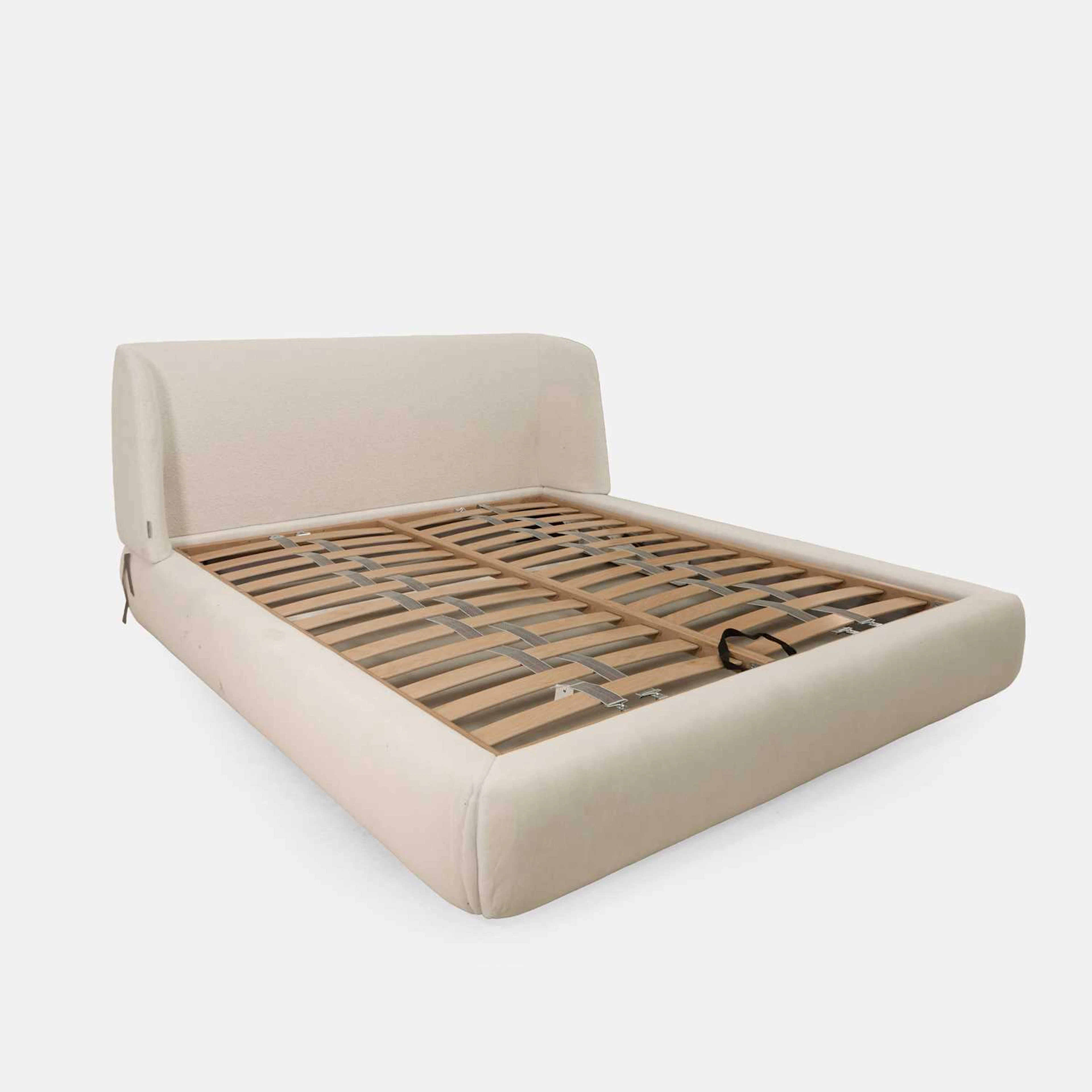 MisuraEmme a 'Virgin' bed