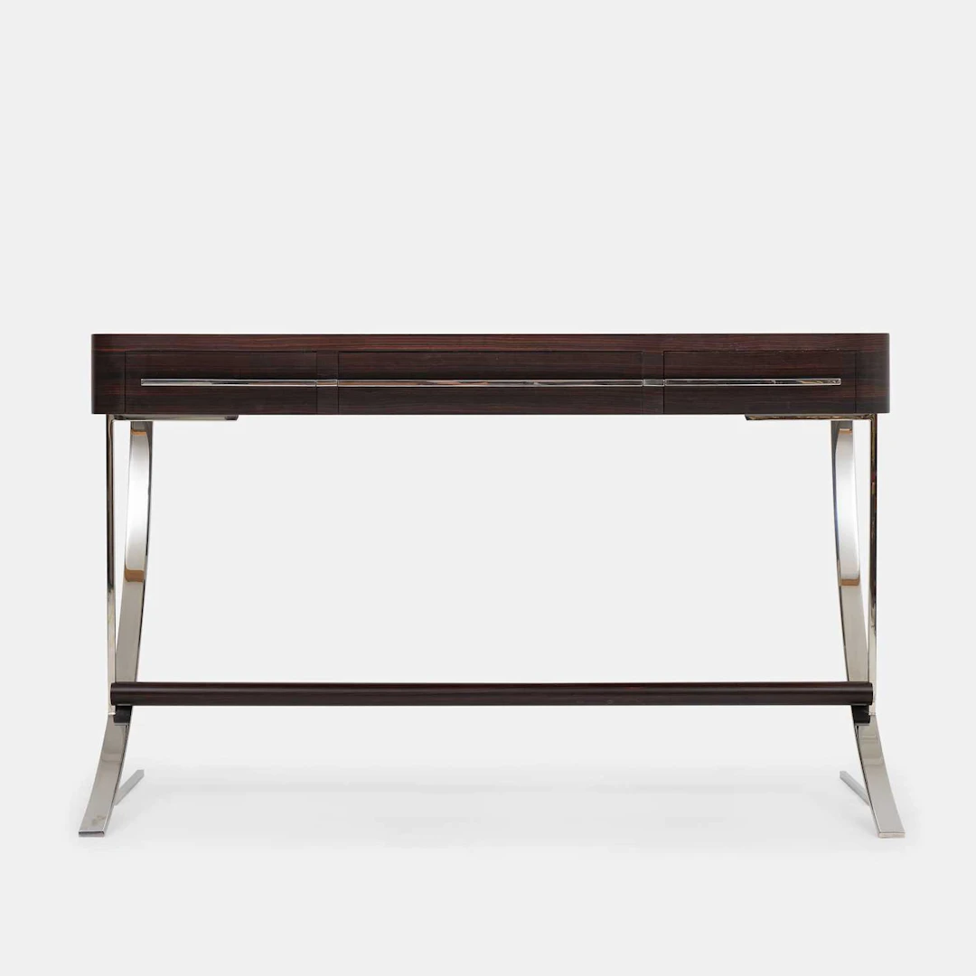 Bill Cleyndert a 'Herbst' desk