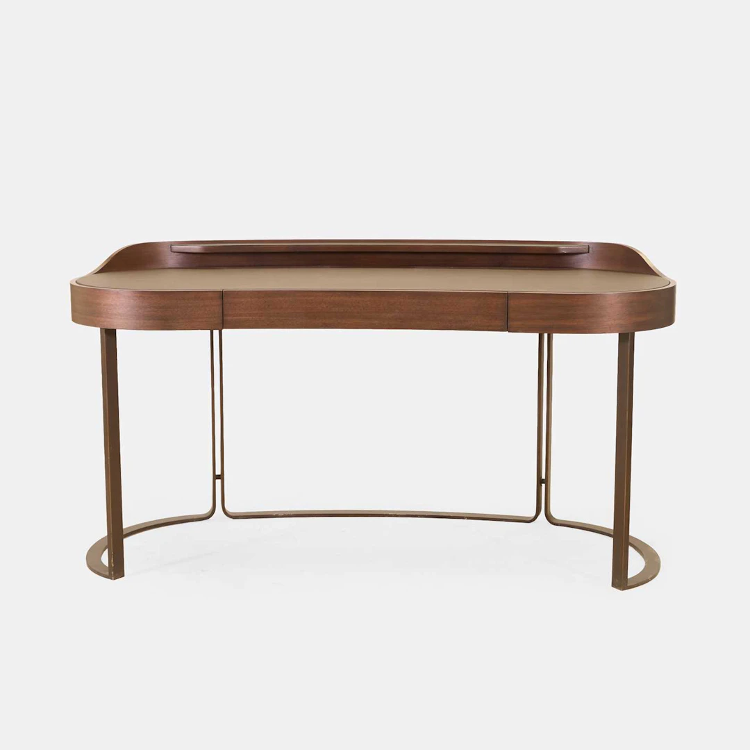 Andrew Martin a 'Kensington' desk
