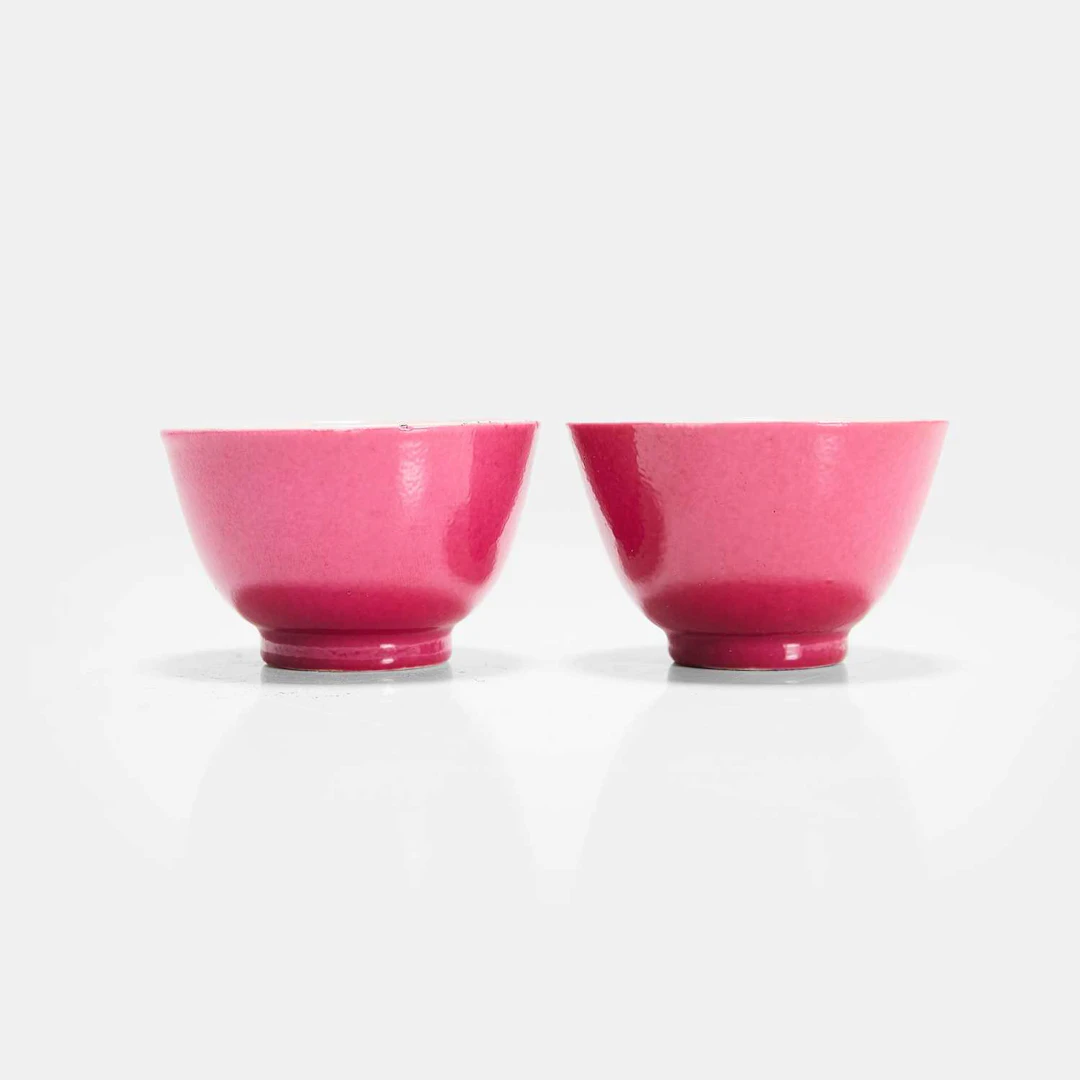 A pair of Chinese famille rose teacups 18th century