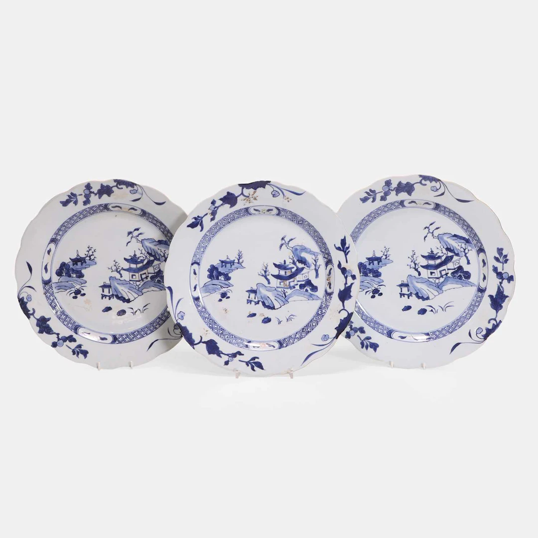 Three Chinese Nanking Cargo blue and white chargers circa 1750