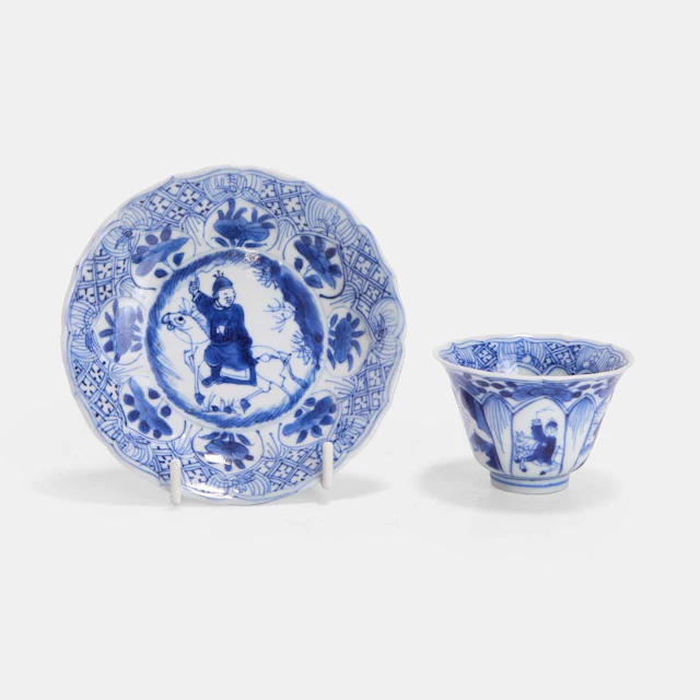 A Chinese blue and white teacup and saucer Kangxi (1662-1722)