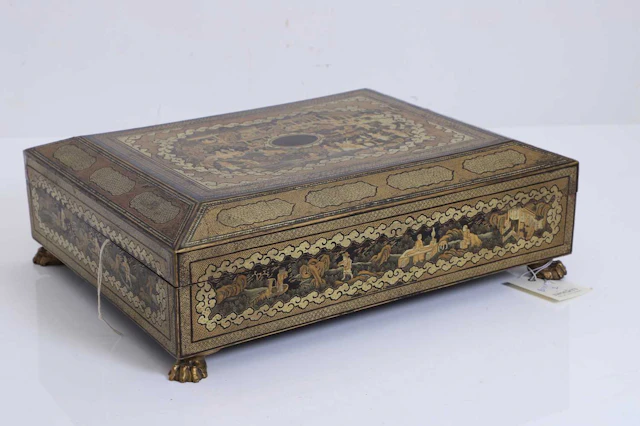 A Chinese export gilt-lacquered games box 19th century