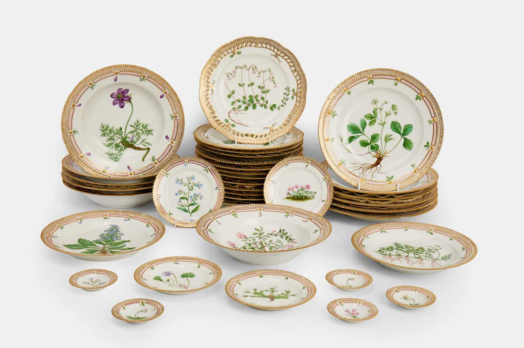 An extensive Royal Copenhagen ‘Flora Danica’ porcelain dinner service