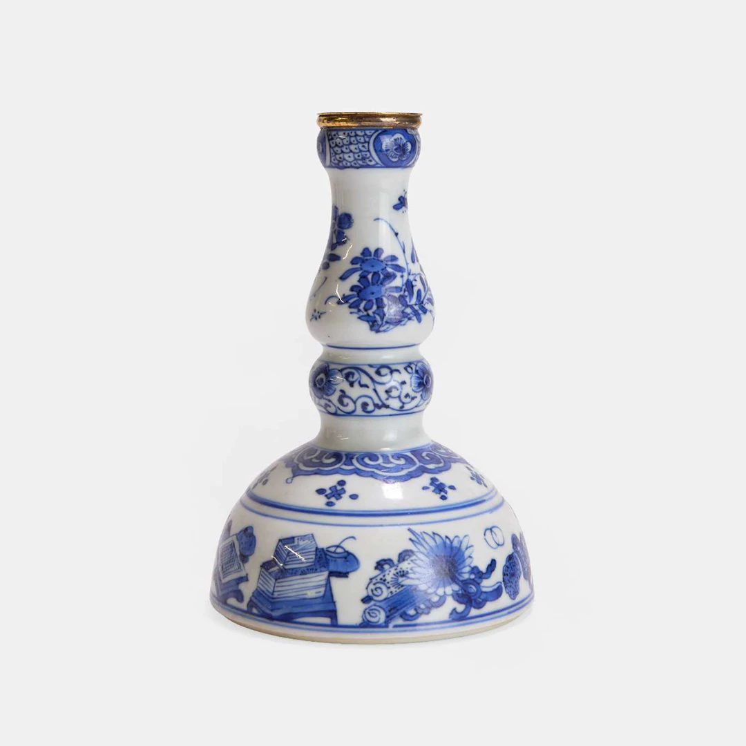 A Chinese blue and white candlestick Kangxi (1662-1722)