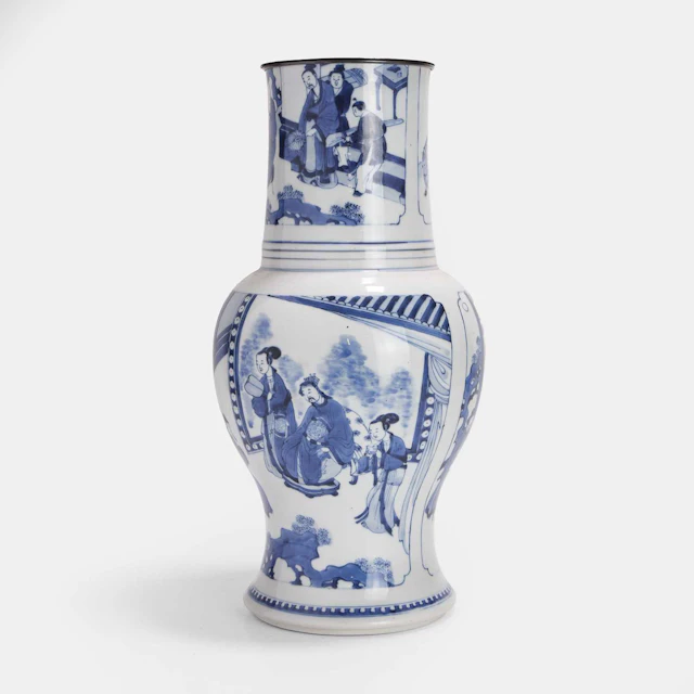 A Chinese blue and white yen-yen vase Kangxi (1662-1722)