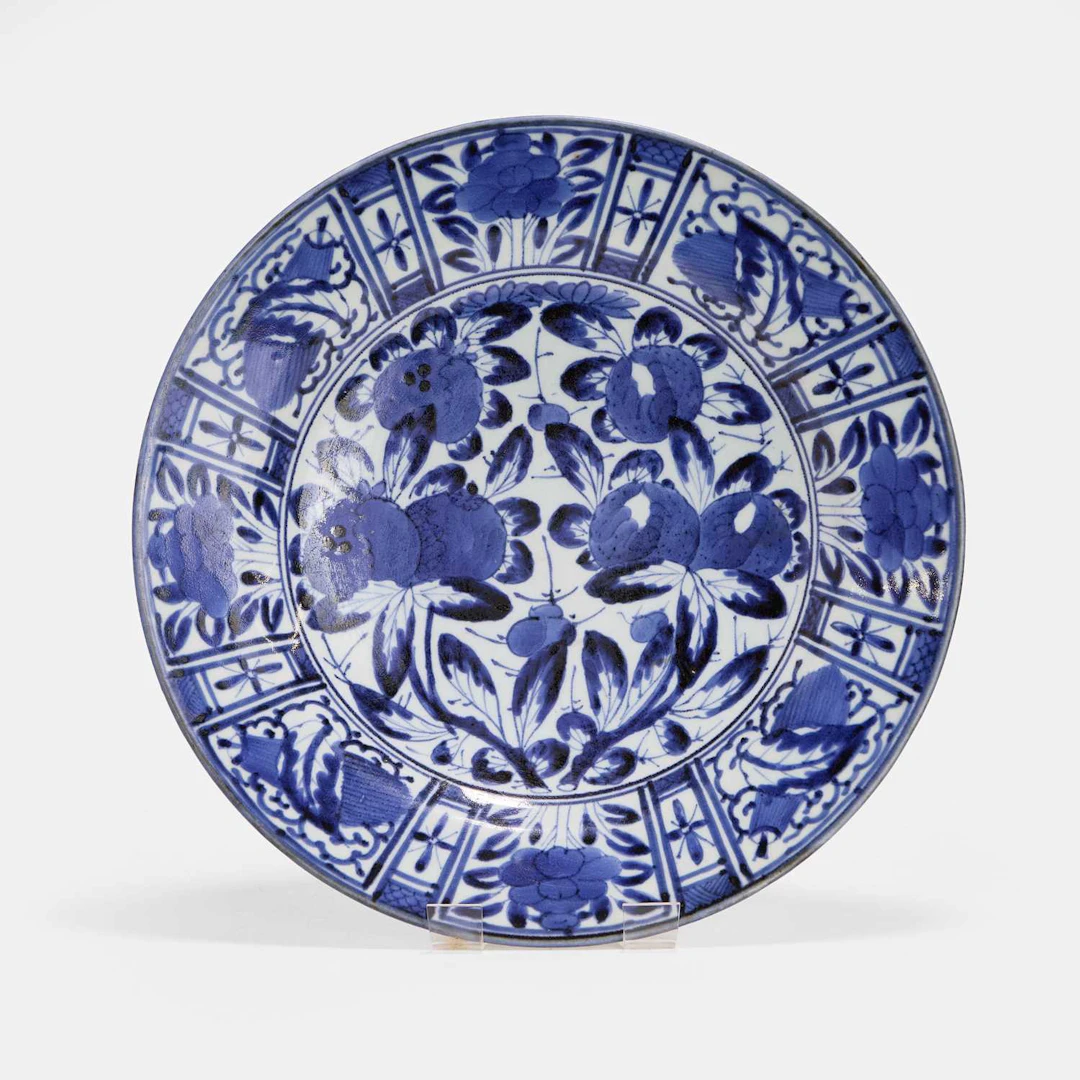 A Japanese Arita Kraak-type blue and white charger late 17th century