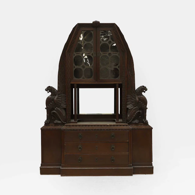 Viennese Secessionist a cabinet
