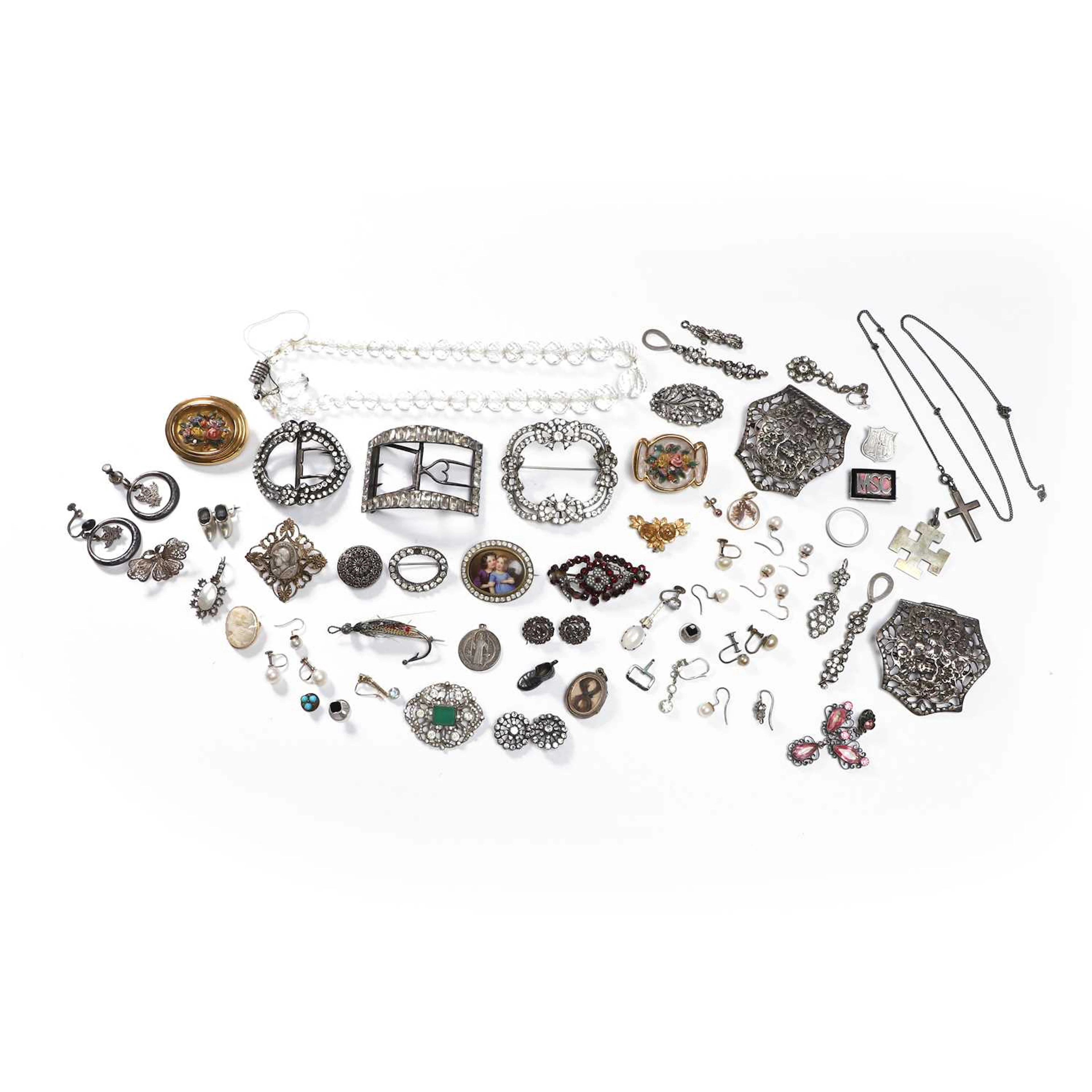 A collection of antique and later jewellery