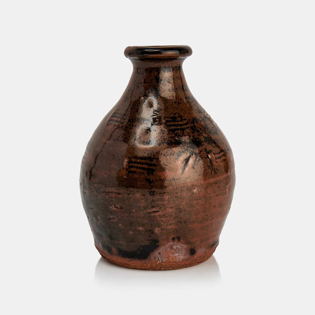 ▲ William 'Bill' Marshall (British, 1923-2007) a bottle vase