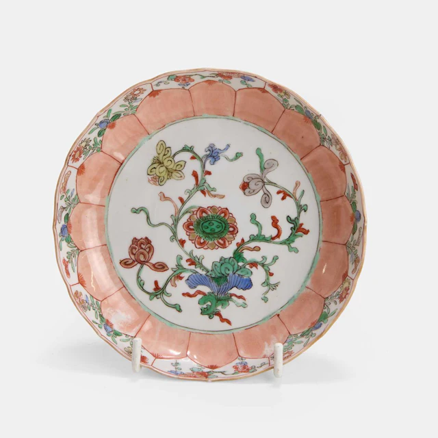 A Chinese famille verte saucer Kangxi (1662-1722)