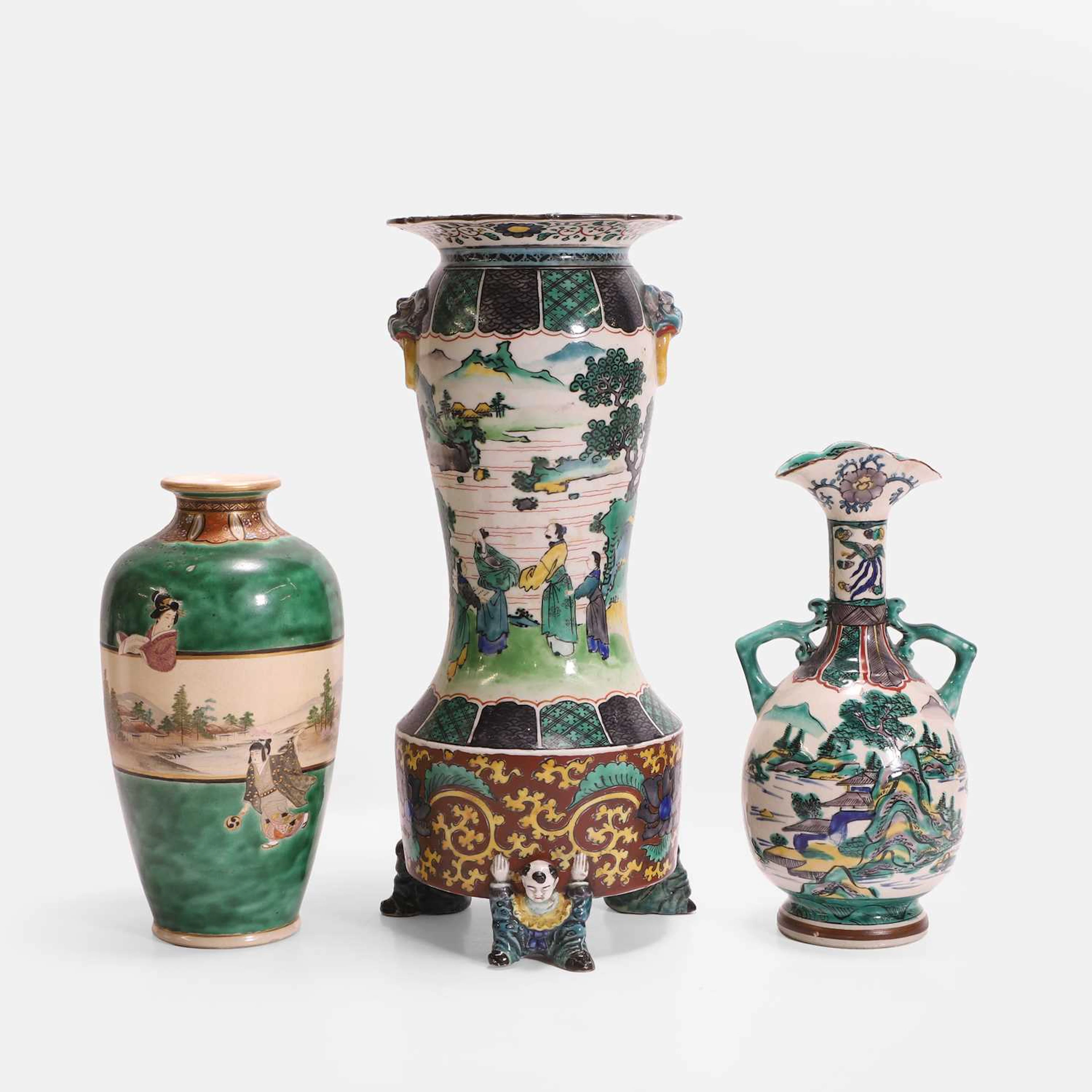 Three Japanese ceramic vases 19th-20th century