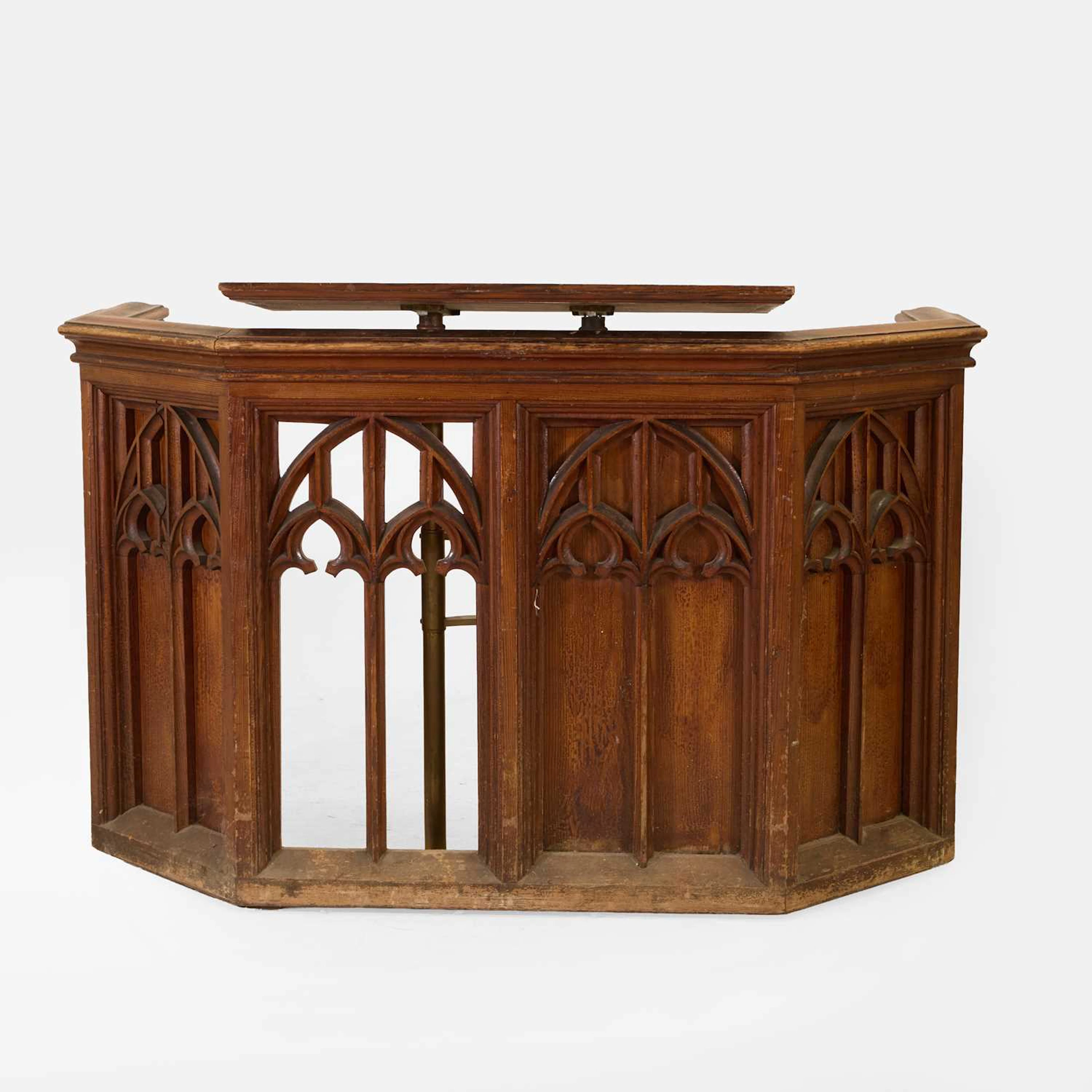 Gothic Revival a pulpit