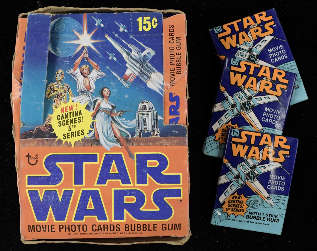 "1977 Topps Star Wars Series 5 partial wax box (33/36 unopened packs; VG-EX/MT)