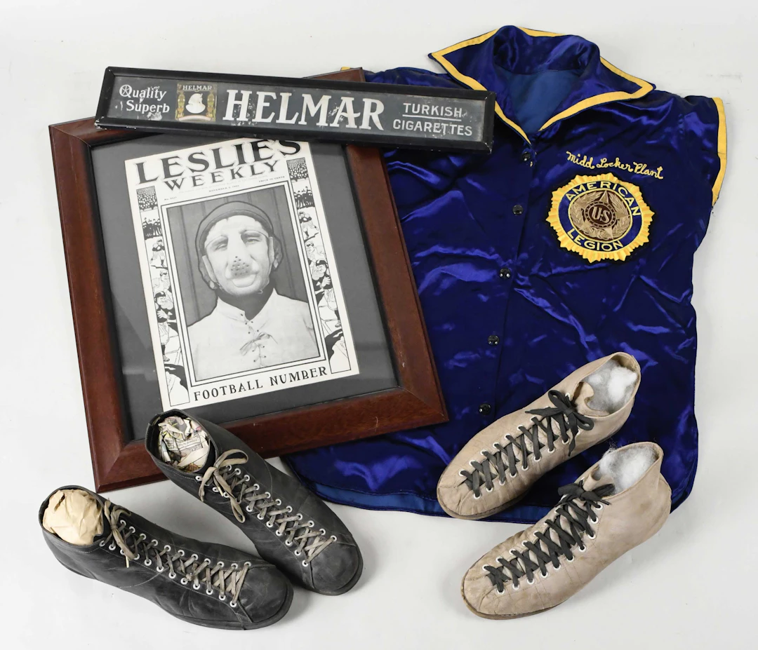 "Lot of assorted memorabilia from 1905-modern (GD-NM)