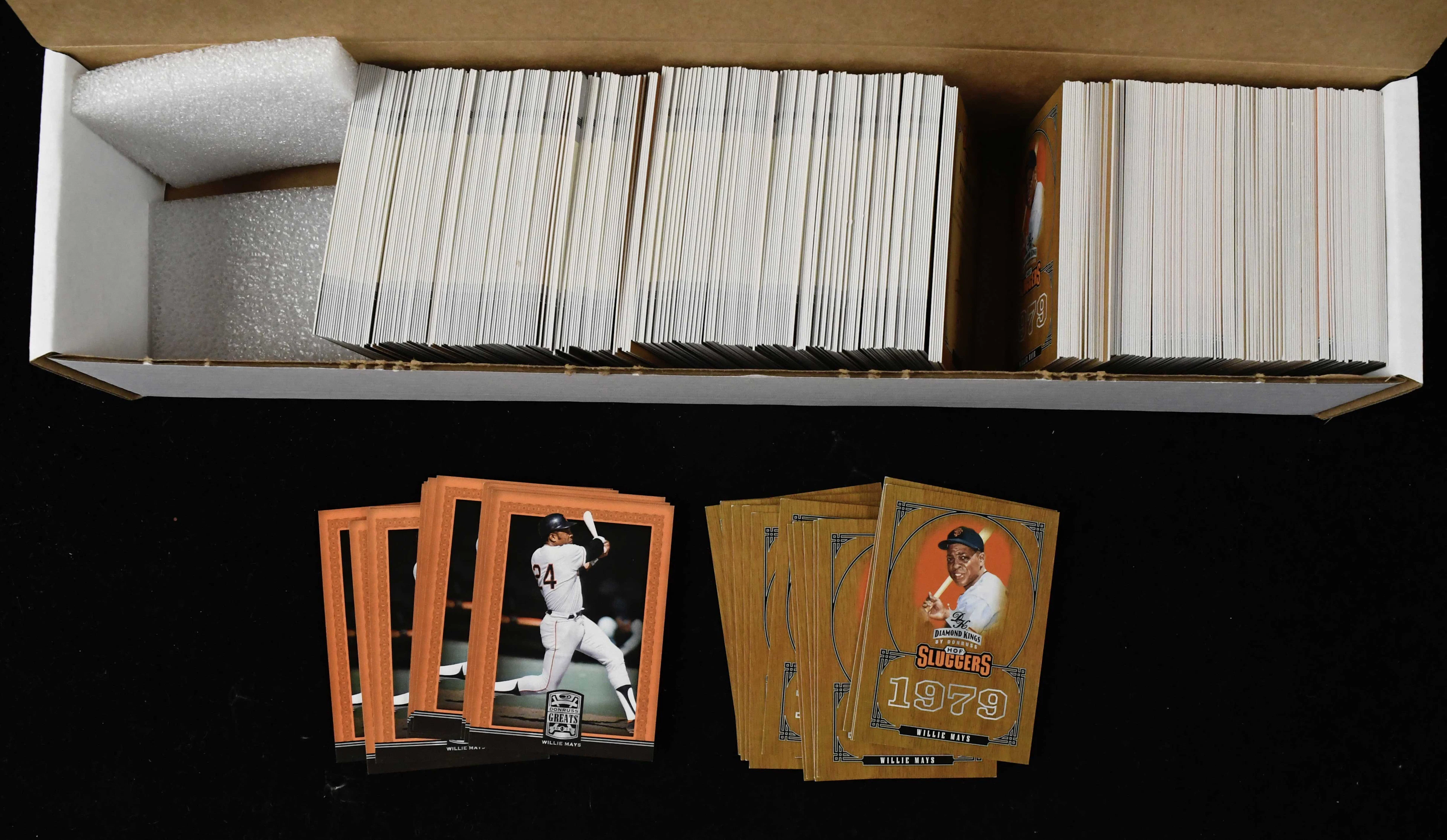Lot of (400+) Willie Mays halloween giveaway trading...