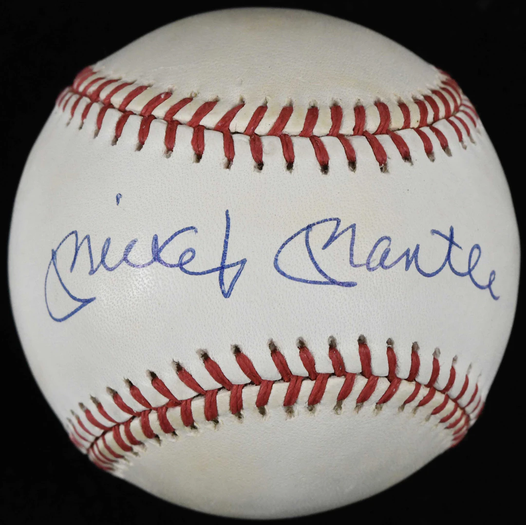 "Very nice Mickey Mantle autographed B