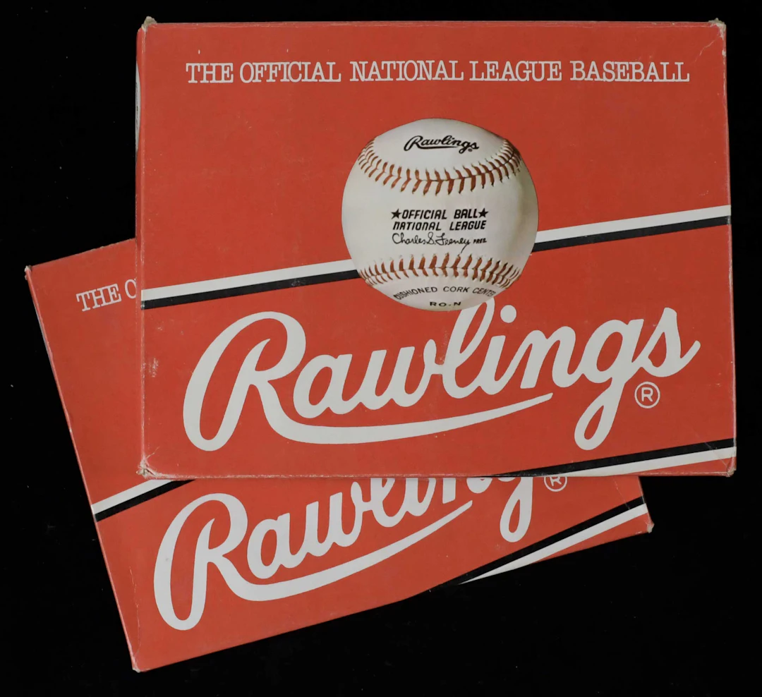 Lot of (24) unused and unsigned C.Feeney NL baseballs (VG/EX-NM)