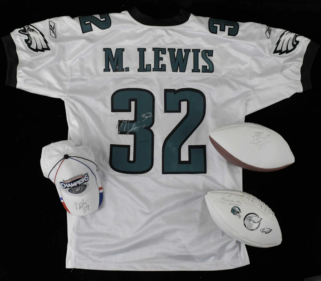 "Lot of assorted Philadelphia Eagles autographs (EX-NM/MT)
