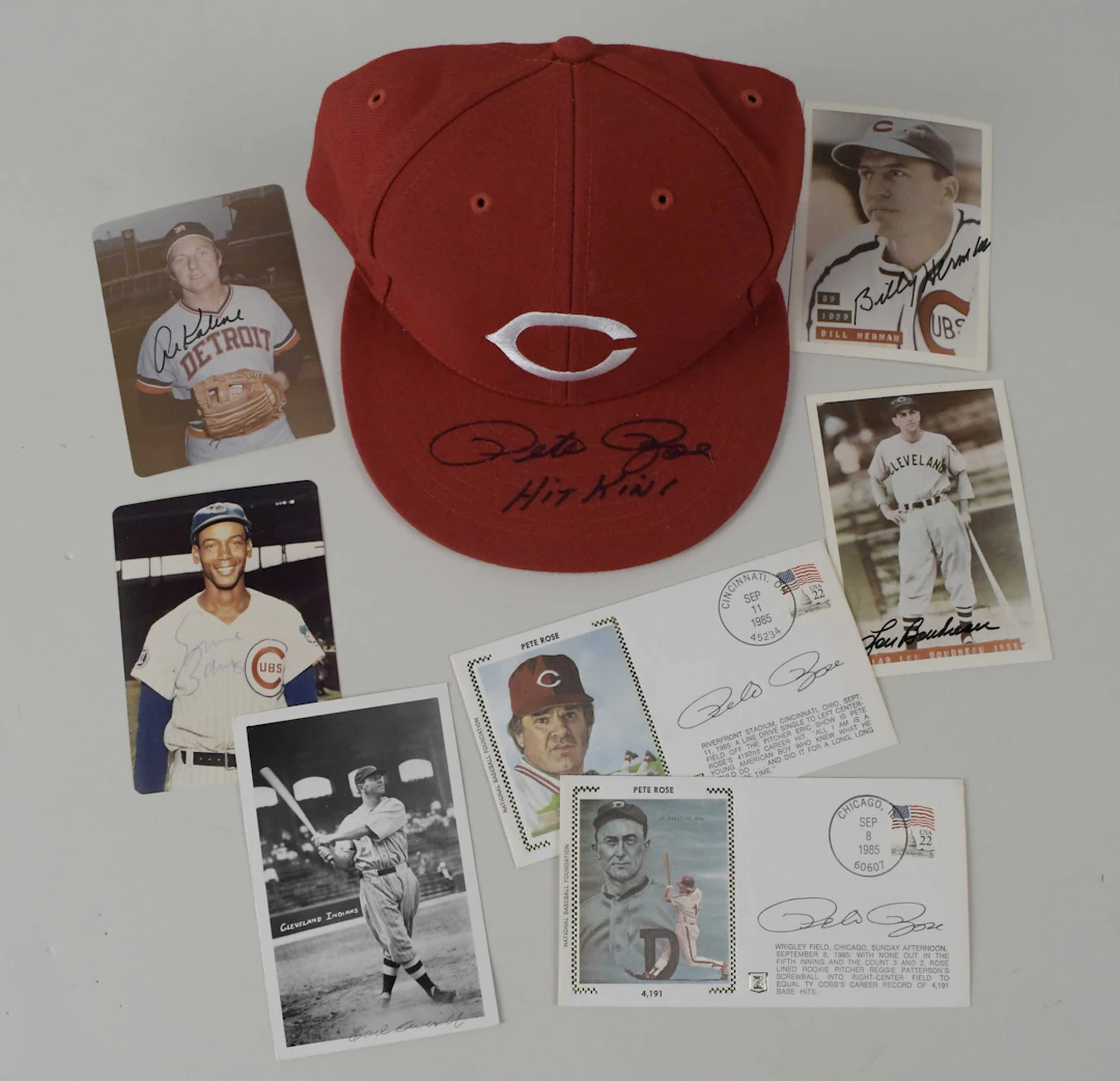 "Baseball stars and HOFers autograph lot (VG-NM/MT)