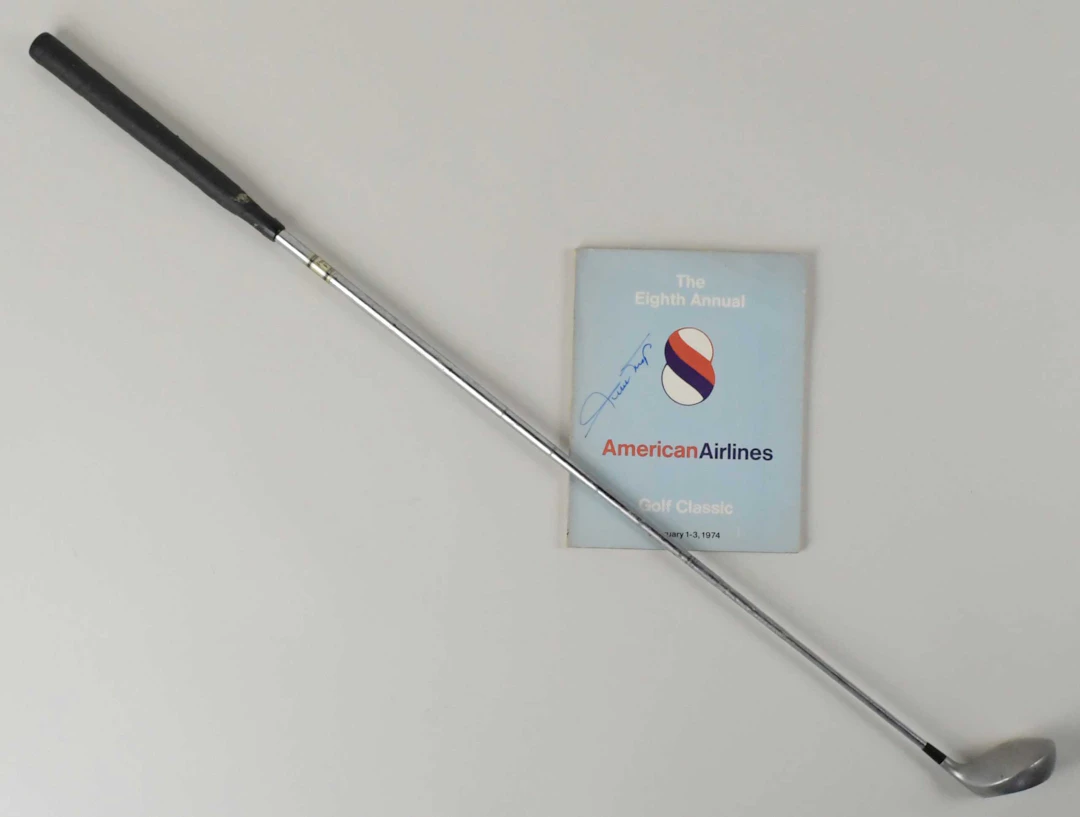 Willie Mays' personal (1) wood with autographed 1974...