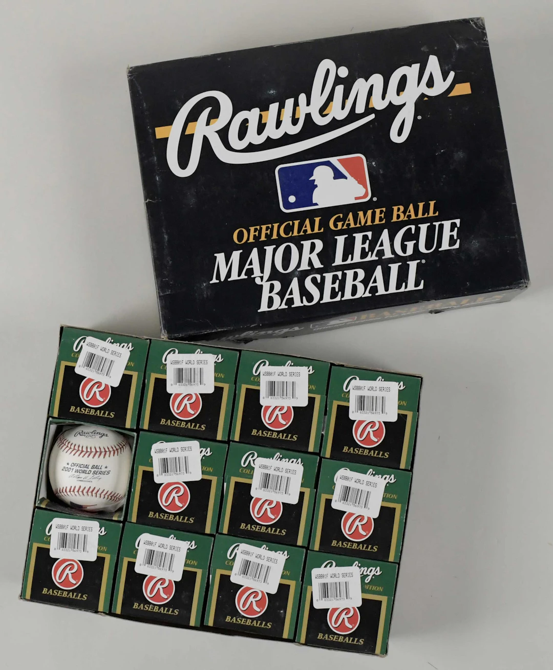 Lot of (24) 2001 World Series Ceremonial 1st Pitch baseballs (NM overall)