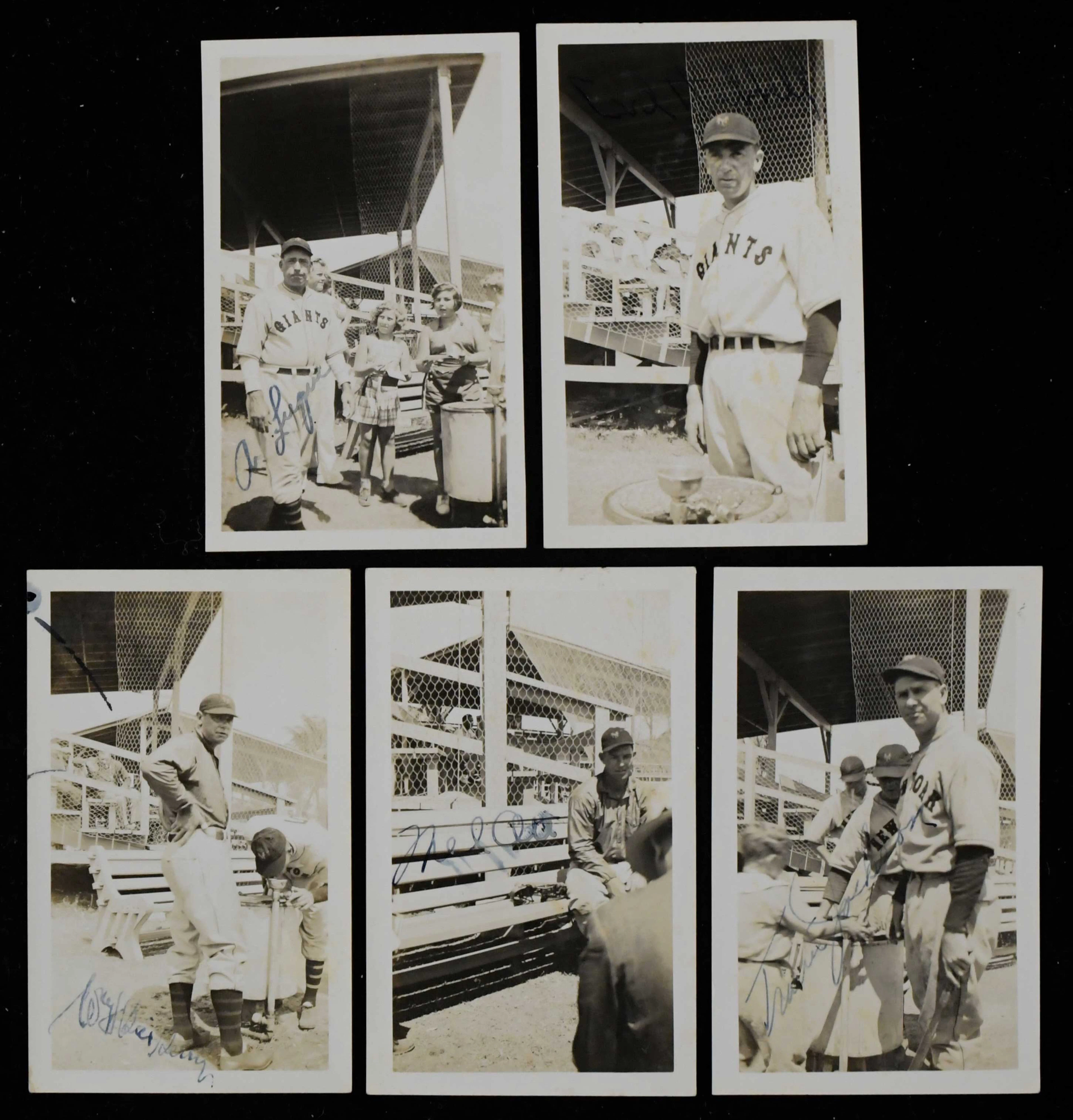 "c.1935 New York Giants autographed snapshots (24) with...