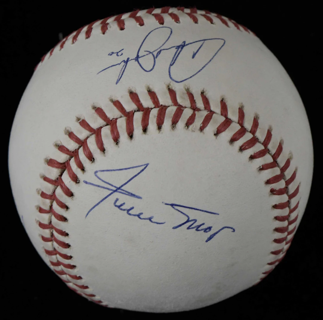 "30/30 Club multi-signed baseball with Mays and Bonds - JSA (EX)