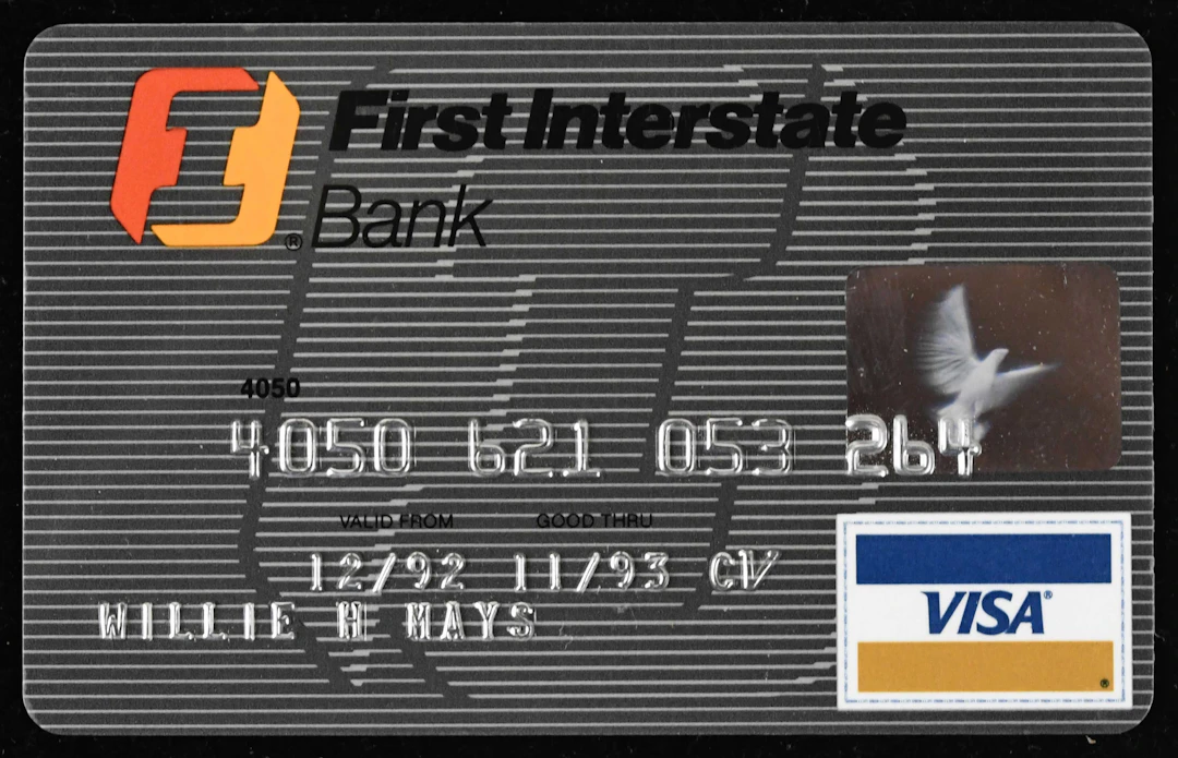 "Willie Mays' personal Visa credit card (EX-EX/MT) First...