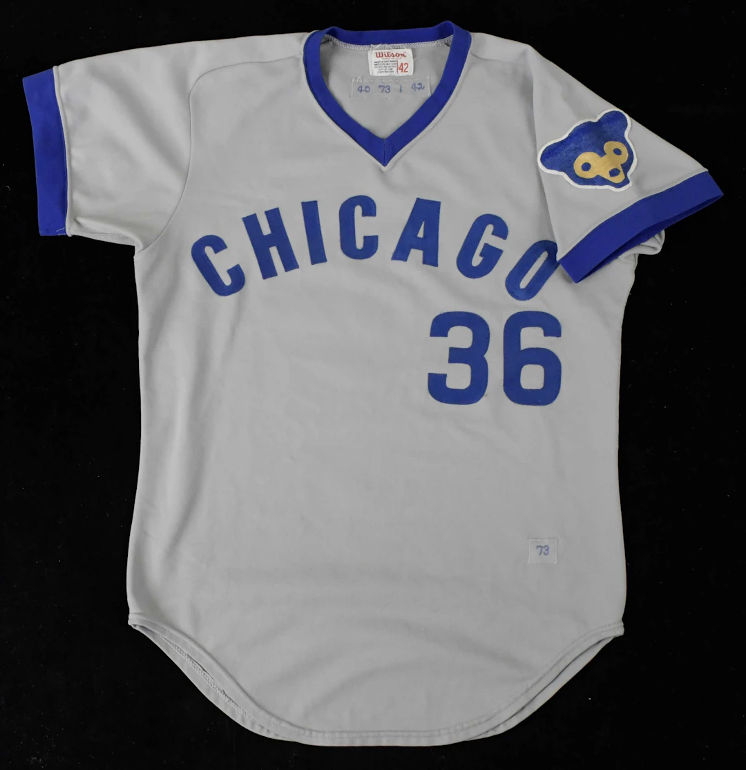 "1973 Bob Locker professional model Chicago Cubs jersey (EX/MT)