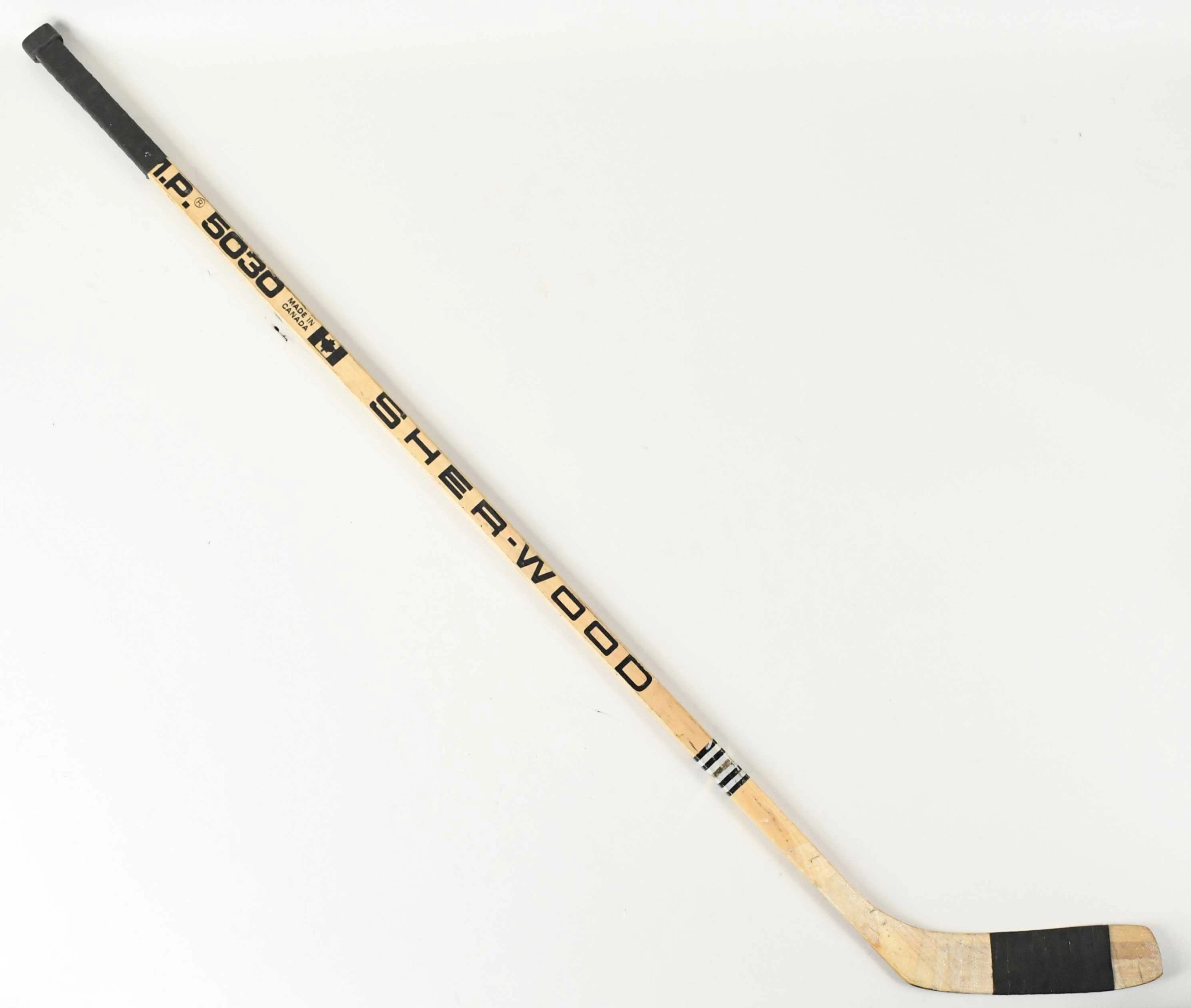 "Bobby Clarke professional model hockey stick c