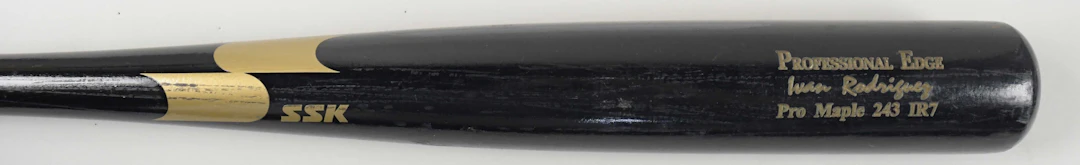 "2011 Ivan Rodriguez professional model baseball bat (EX/MT)