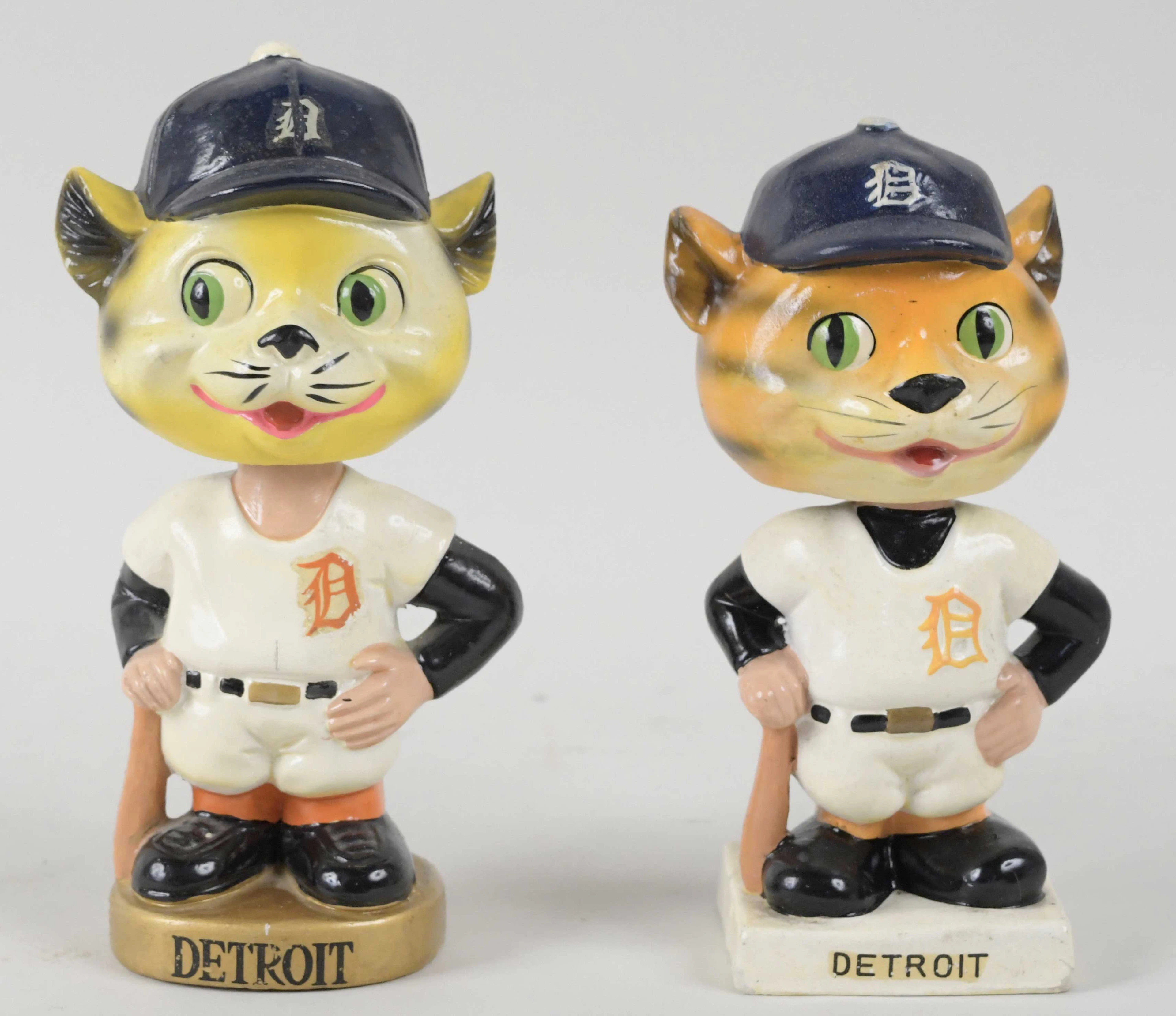 "Detroit Tigers vintage white base and gold base nodders (EX-EX/MT)