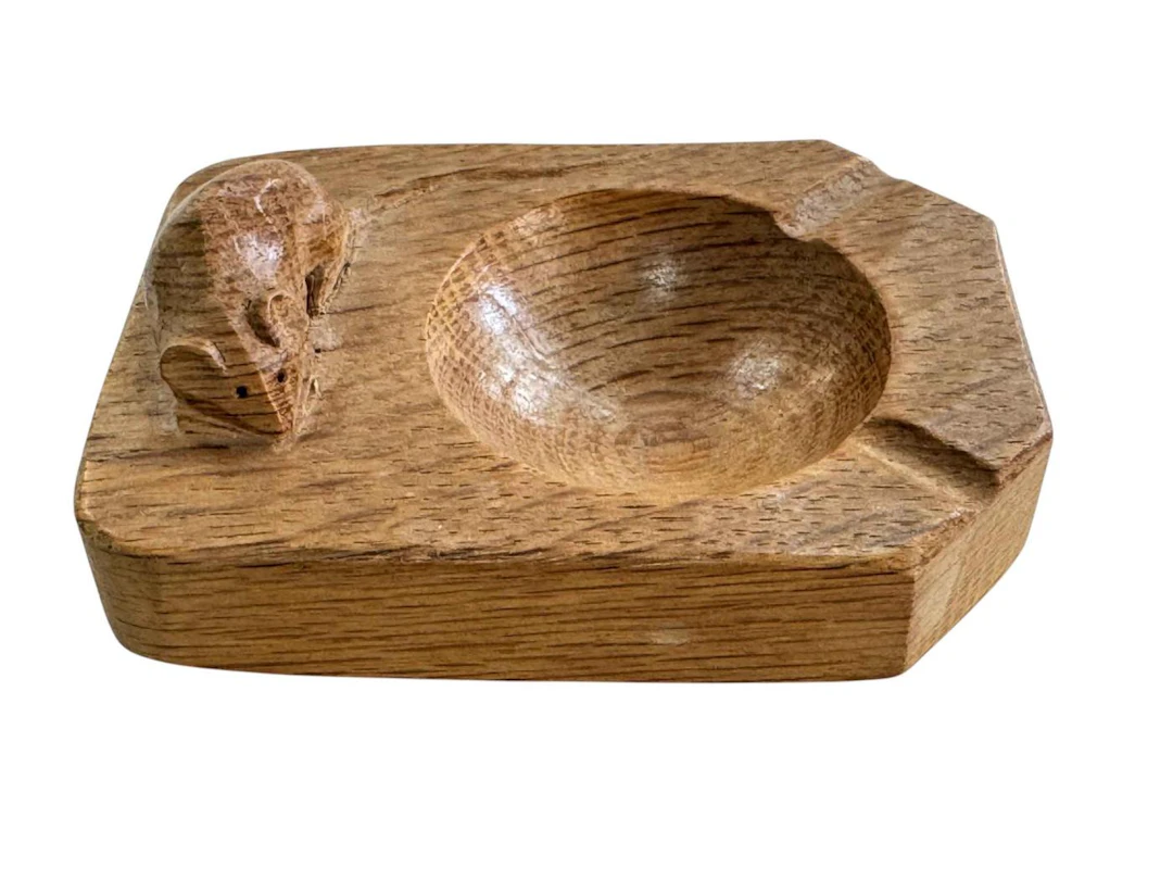 Robert Thompson of Kilburn 'Mouseman' ashtray.