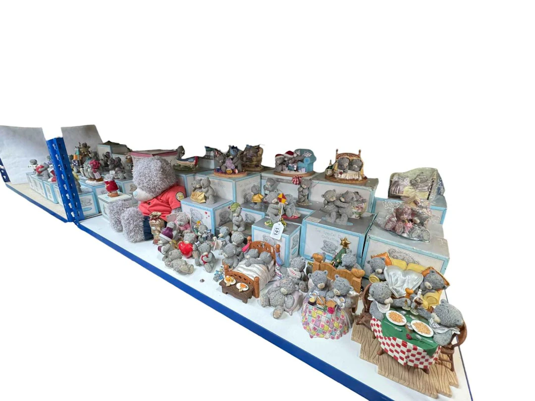 Large collection of Me to You Bears, many boxed as new.
