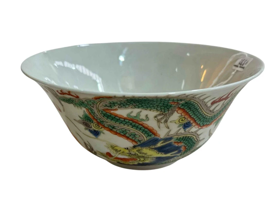Chinese porcelain bowl decorated with famille verte dragon design