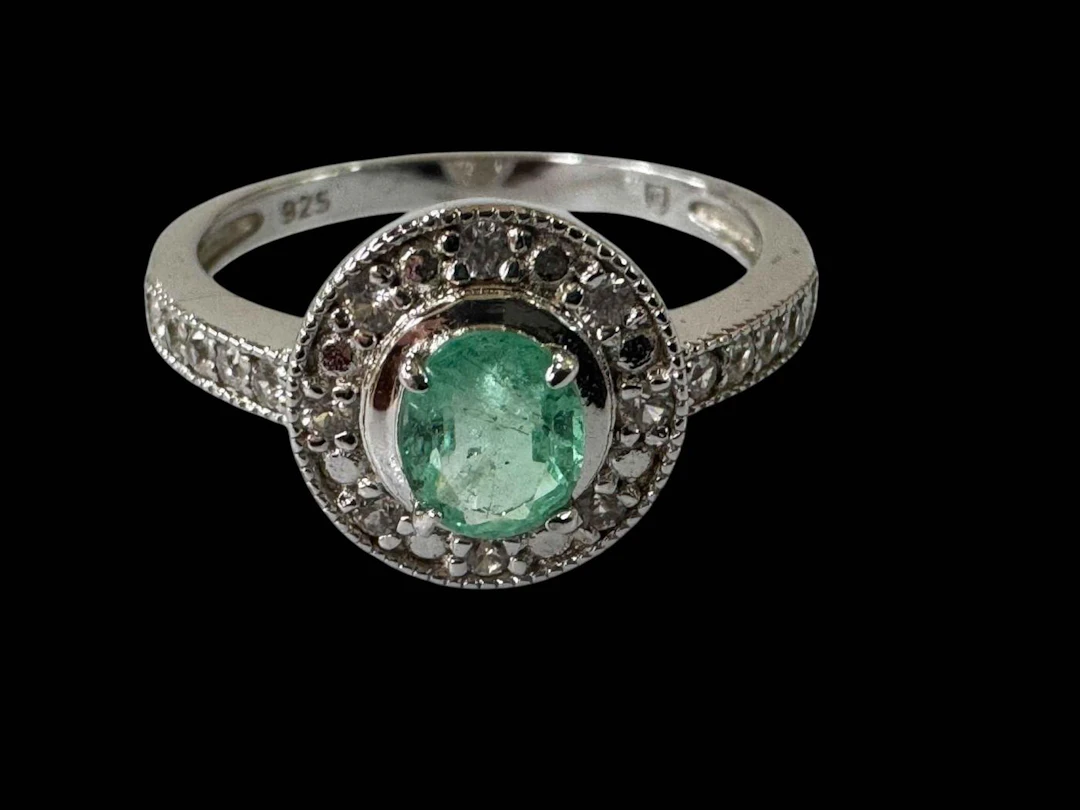 Brazilian emerald and zircon cluster silver ring, size S.