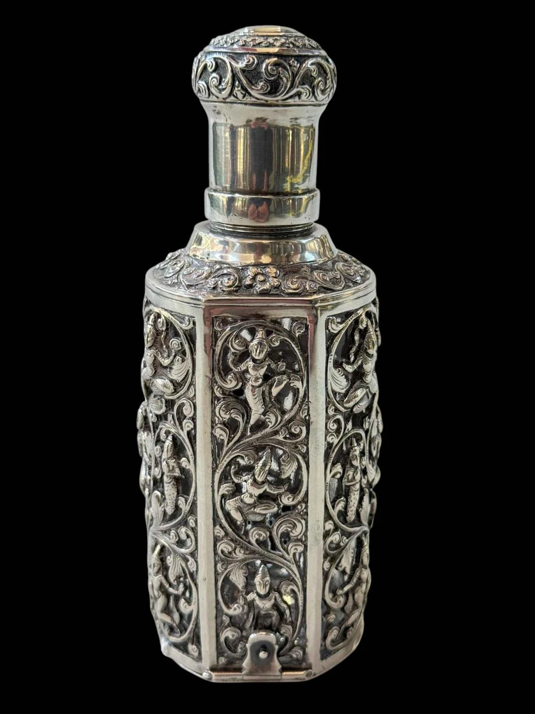 Continental silver scent bottle, the glass enclosed by ornate pierced