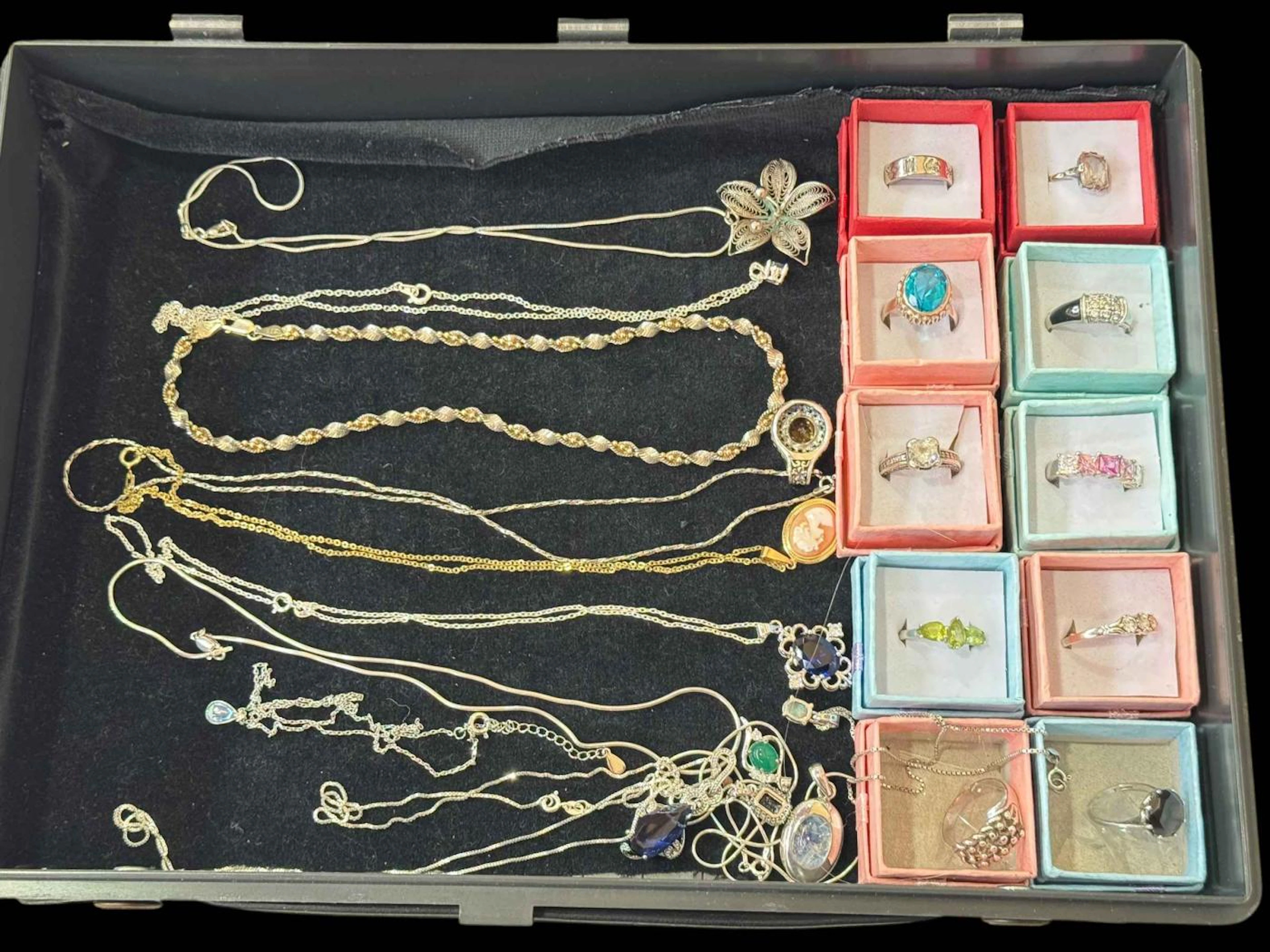 Box of various silver jewellery.