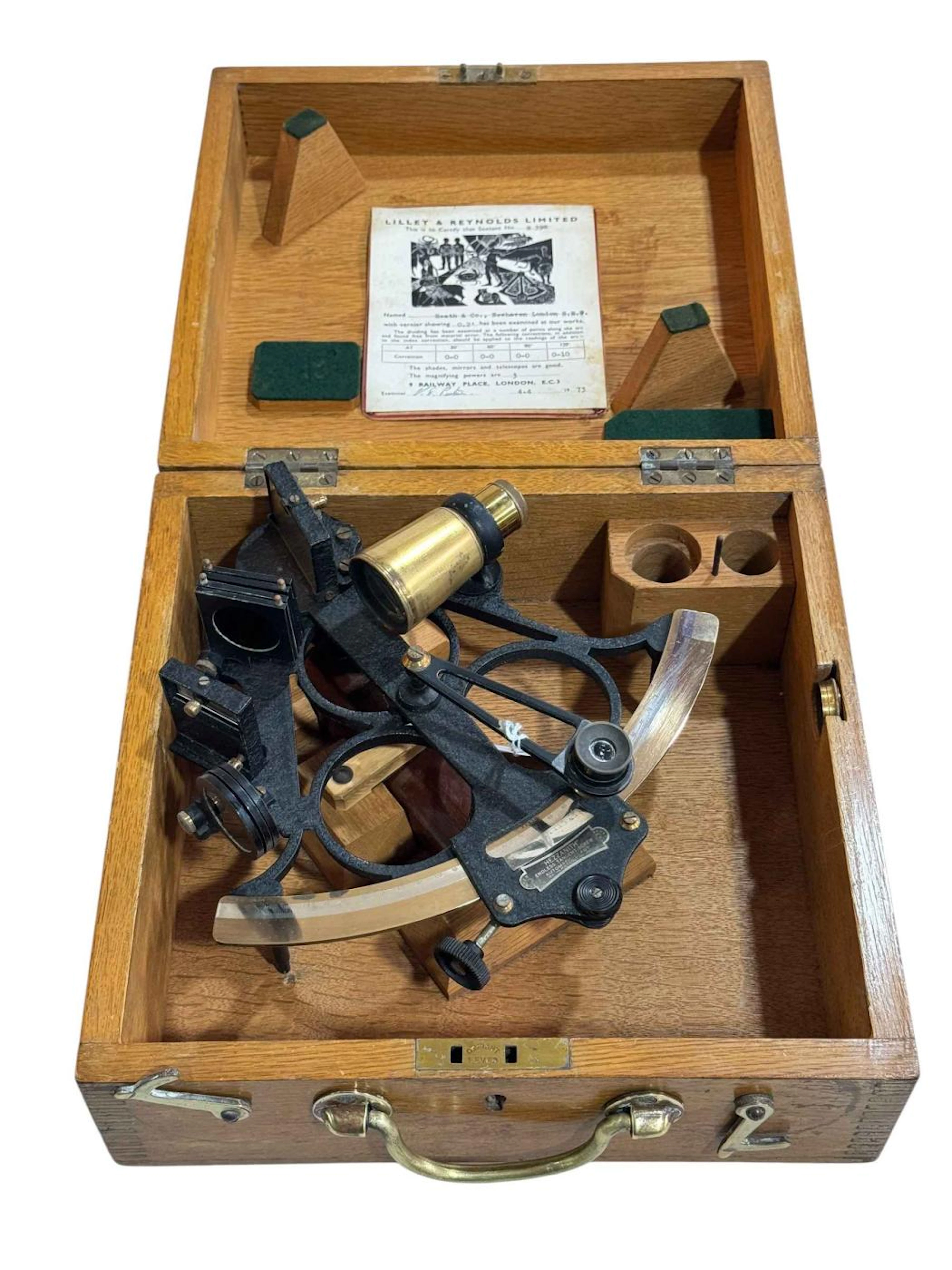 Heath & Co 'Hezzanith Vernier' scale sextant serial number KK867.