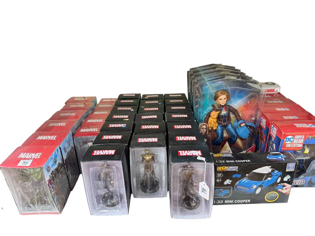 Large collection of Marvel, DC Super Hero and Captain Marvel and Marvels